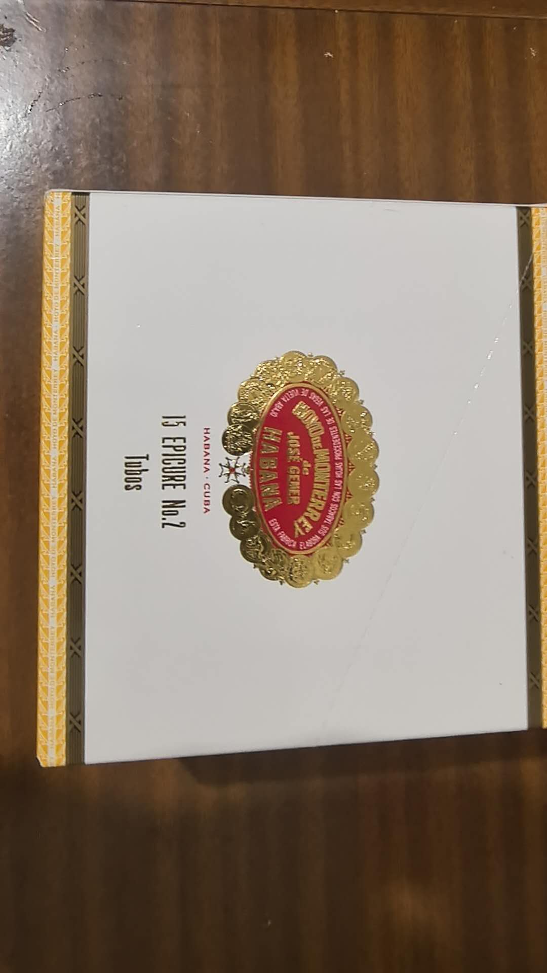 Hoyo de Monterrey Epicure no.2 15s好友美食家 2 号雪茄 15支/盒纸盒铝管 (西班牙行货）